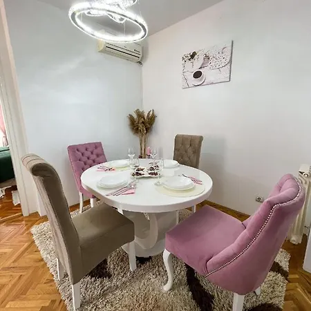 Elegant Escape *